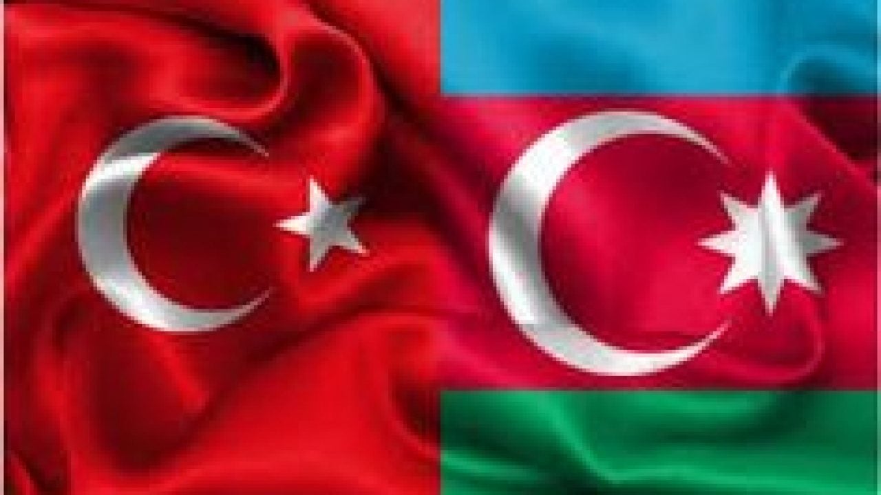 Foto - Azerbaycan'da Türkiye ile ilgili ağızları açık bırakan sözler: Herkes 'bu nasıl kardeşlik' sorusunu soruyor