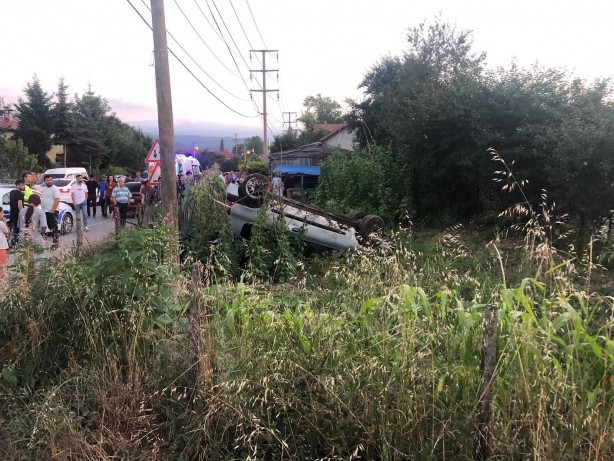 Foto - Alkol illetinin sonucu! Otomobiliyle takla attı