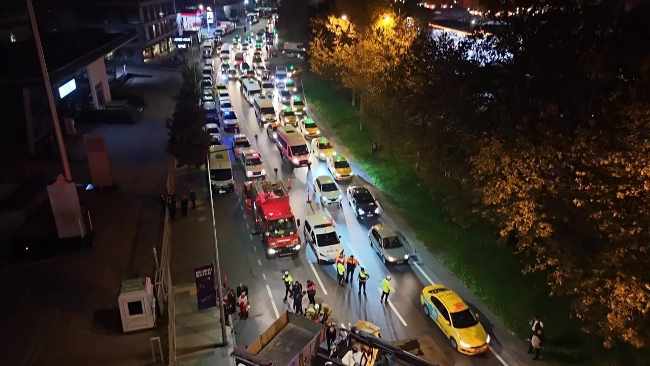 Foto - Alkol yine faciaya davetiye çıkardı! Beyoğlu’nda dehşet gecesi