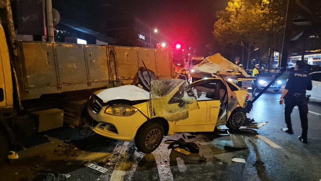 Foto - Alkol yine faciaya davetiye çıkardı! Beyoğlu’nda dehşet gecesi