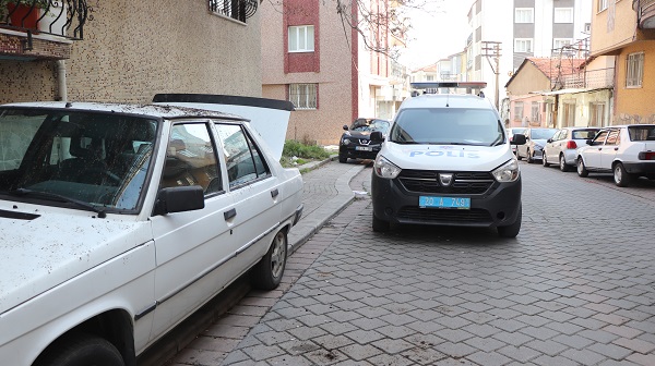 Foto - Alkollü şahıs mahalleyi bu hale getirdi