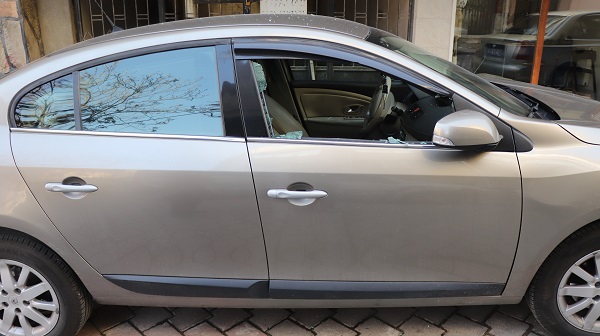 Foto - Alkollü şahıs mahalleyi bu hale getirdi