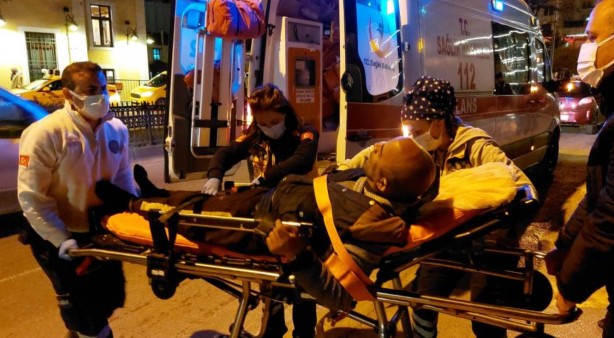 Foto - Alkollü şahıs, hem kendisini hem trafiği tehlikeye attı