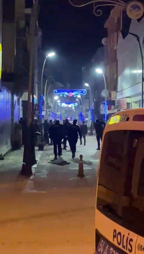 Foto - Alkollü şahıs polisleri çileden çıkardı!