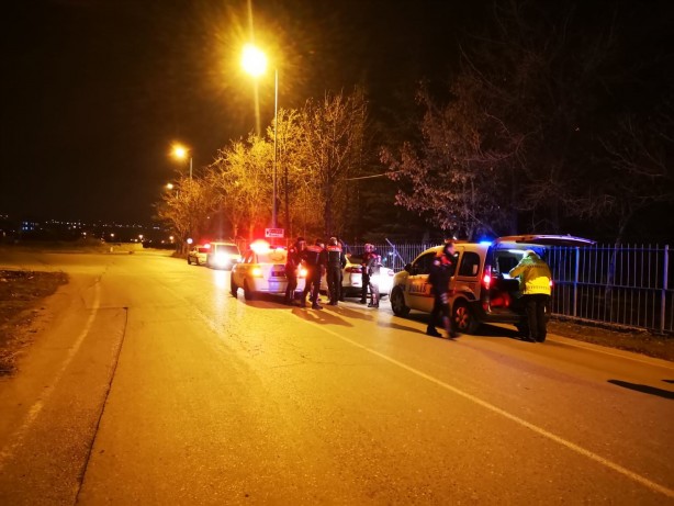 Foto - Alkollü sürücü motosiklete çarptı: 2 yaralı