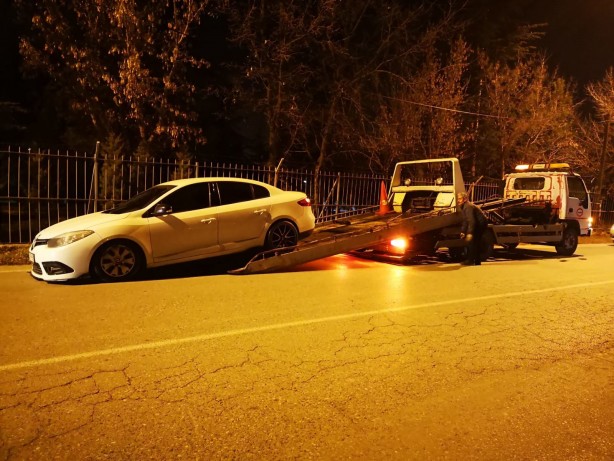 Foto - Alkollü sürücü motosiklete çarptı: 2 yaralı