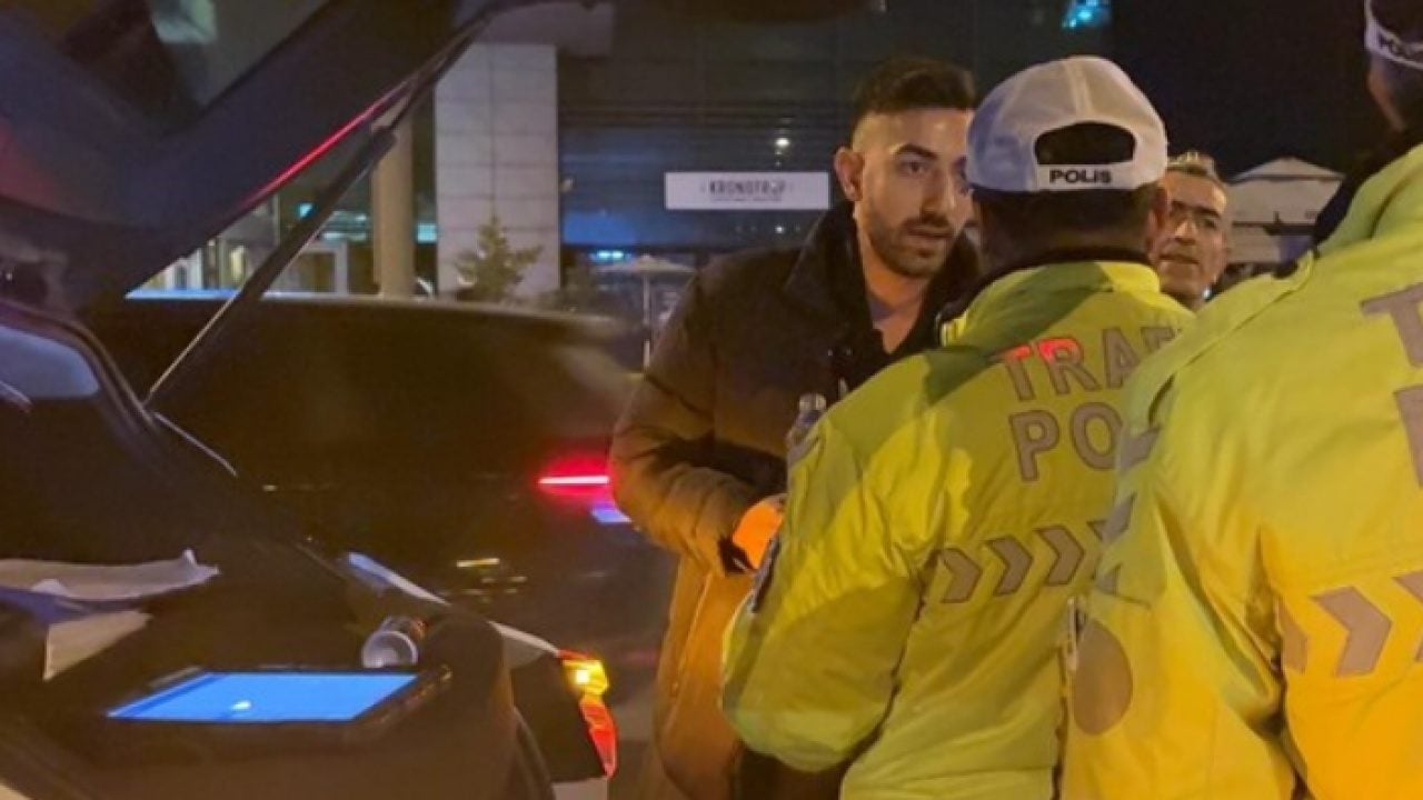 Foto - Polise söylediği sözler tepki çekti! Ağzının payını aldı!