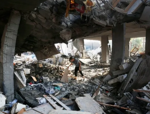 Foto - Allah (cc) seni kahhar sıfatıyla kahretsin inşallah be adam! Dünya bu edepsizliğe niye kör...