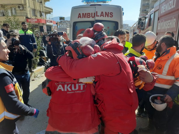 Allah çok büyük! 81 saat sonra gelen mucize