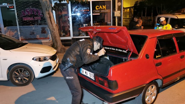Foto - Allah polislere sabır versin! Alkolik sürücü yine yaptı yapacağını