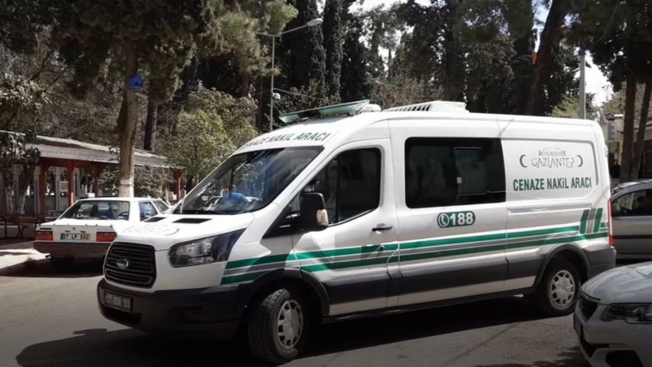 Foto - Allah sizi kahretsin! Ahlaksız çifti uyardı, motosiklet kaskıyla öldürüldü