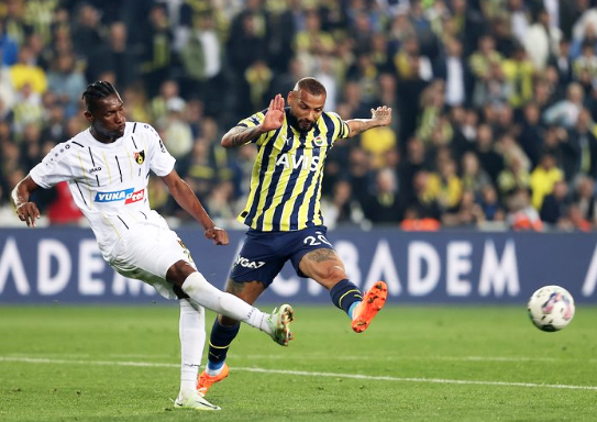 Foto - Almalıyız acilen diyerek duyurdular... Fenerbahçe’den Galatasaray’a yılın transfer çalımı! 