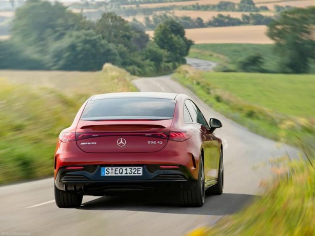 Foto - Alman devi Mercedes örtüyü kaldırdı! Yeni otomobilleri çok ses getirdi