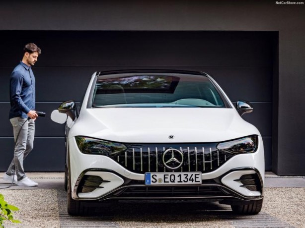 Foto - Alman devi Mercedes örtüyü kaldırdı! Yeni otomobilleri çok ses getirdi