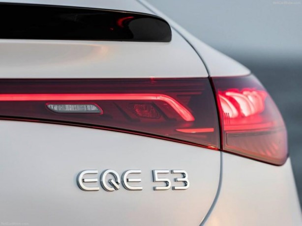 Foto - Alman devi Mercedes örtüyü kaldırdı! Yeni otomobilleri çok ses getirdi