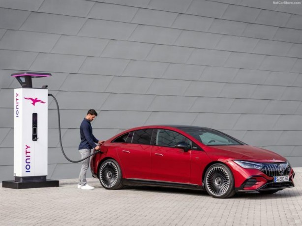 Foto - Alman devi Mercedes örtüyü kaldırdı! Yeni otomobilleri çok ses getirdi