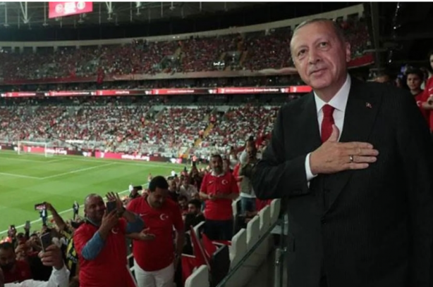 Almanlar ortalığı karıştırmaya devam ediyor: Erdoğan maç başlarken bunu yapacak