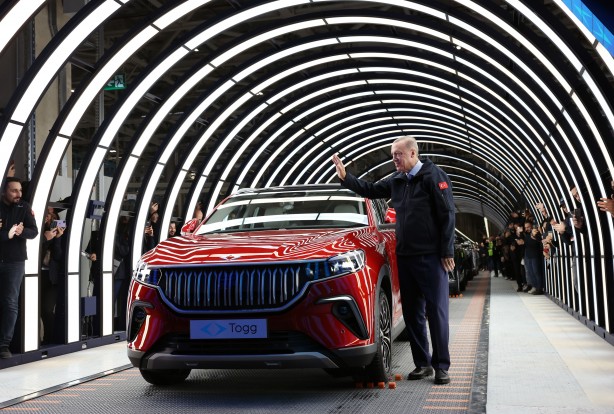 Foto - Almanlardan yerli otomobilimiz Togg’a övgüler! "Türklerin prestij nesnesi"