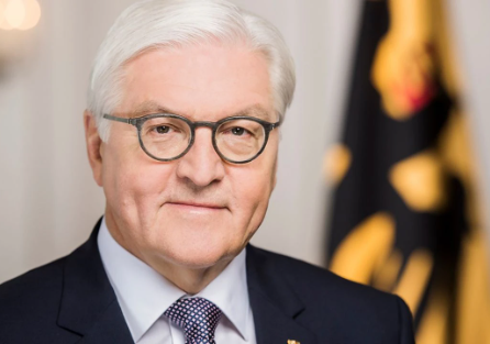Foto - Almanya Cumhurbaşkanı Steinmeier'ı İstanbul Havalimanında karşılayan isim 'yeni Türkiye işte bu' dedirtti