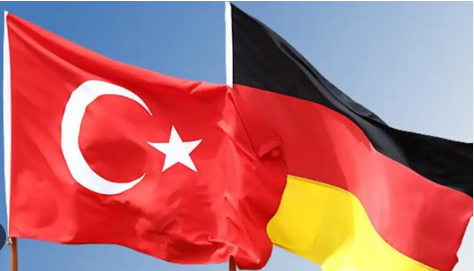 Foto - Almanya Cumhurbaşkanı Steinmeier'ı İstanbul Havalimanında karşılayan isim 'yeni Türkiye işte bu' dedirtti