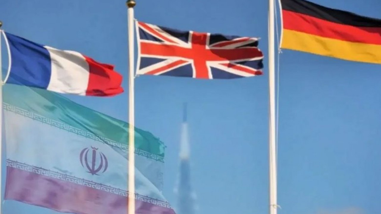 Foto - Almanya, Fransa ve İngiltere'den İran'a darbe