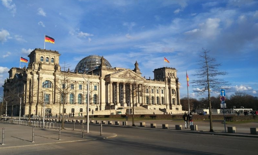 Almanya kararı onayladı! 50 bin Türk sınırdışı edilecek