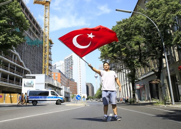 Foto - Almanya Mesut Özil için ayakta