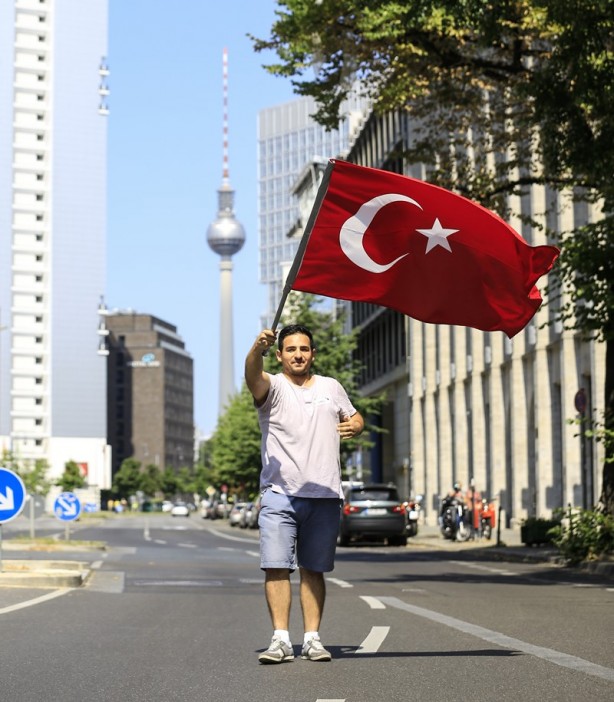 Foto - Almanya Mesut Özil için ayakta