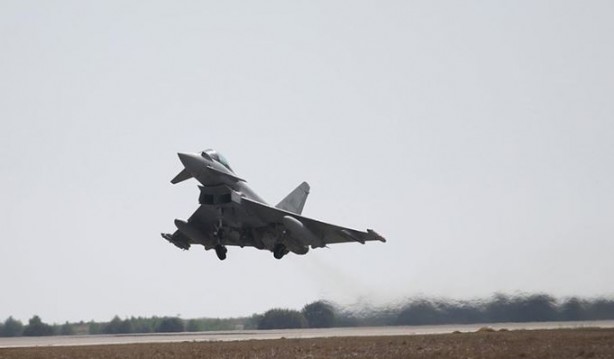 Foto - Almanya petrole diz çöktü! Eurofighter satacak