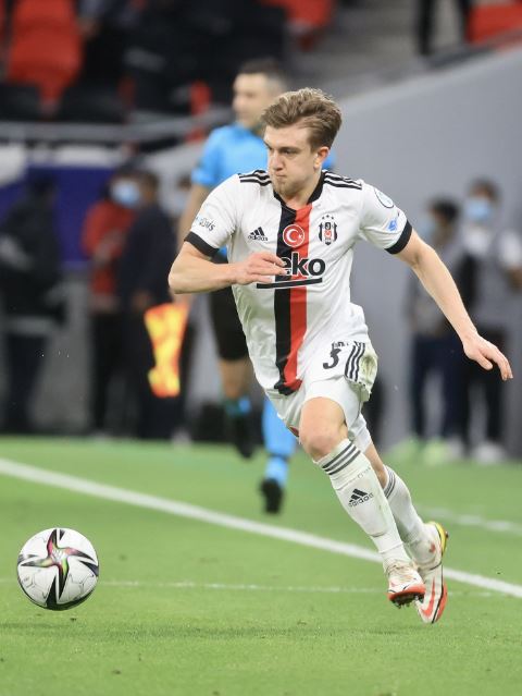 Foto - Almanya-Türkiye maçında çok konuşuldu! Gizemli isim tespit edildi