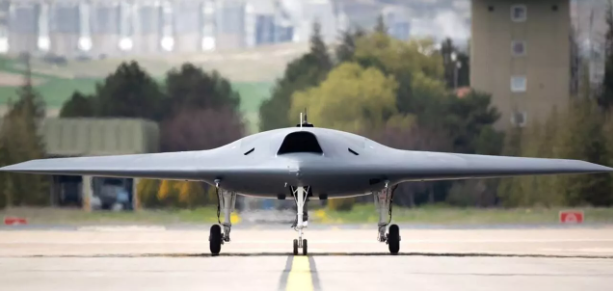 Almanya'da ANKA-3 şaşkınlığı! 'Türkiye için ters tepti' diyerek duyurdular