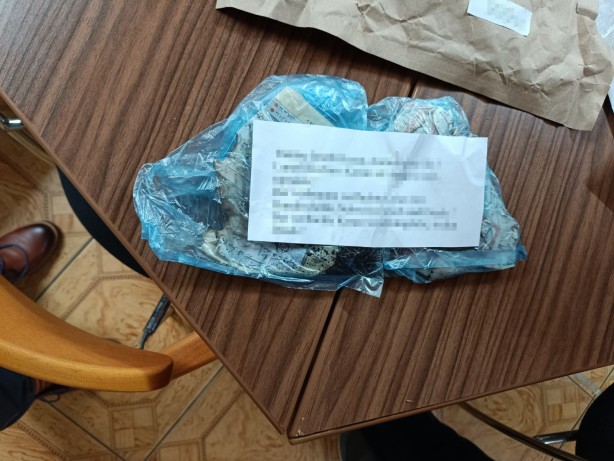 Foto - Almanya'da camilere iğrenç saldırı! Poşetin içinde gönderdiler