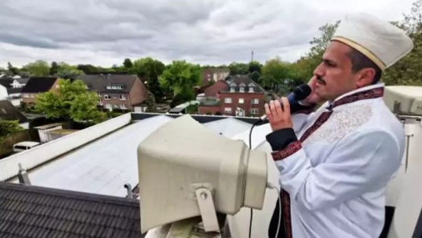 Foto - Almanya'da Müslümanları duygulandıran karar! Büyük sevinç yaşadılar