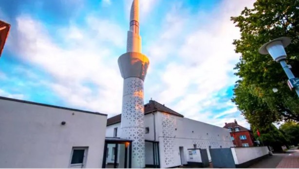 Foto - Almanya'da Müslümanları duygulandıran karar! Büyük sevinç yaşadılar