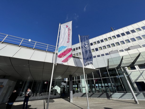 Foto - Almanya'da pilotlar grevde! Yüzlerce uçuş iptal edildi