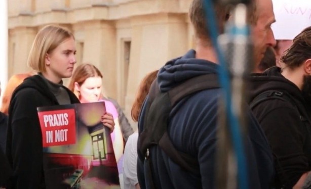 Foto - Almanya’da sağlık sistemi çökmenin eşiğinde! Bu kez doktorlar ayaklandı… ‘Yüzde 25’i iflas edecek!’