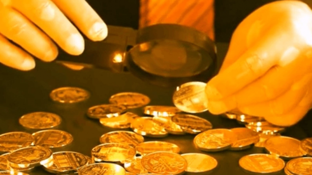 Foto - Almanya’da şaşkına çeviren olay! Kazma vuruldukça altın fışkırdı