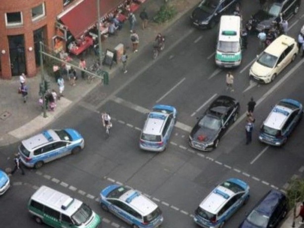 Foto - Almanya’da Türklere ait araçlara el konuldu! Duyan bu kez 'iyi yaptınız' diyor