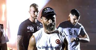 Foto - "Almanya'daki Türkler, Türkiye için oy kullanmasın" diye başvuru yapmıştı! Sözde Türk boksör skandal gelişmeyi duyurdu