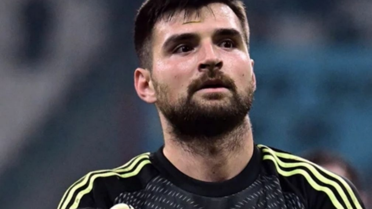 Almanya'dan olay çıkarma! Beşiktaş'ın eldivenine talip oldular ve... 