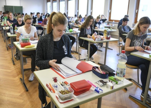 Foto - Almanya’nın Siyonist seviciliği depreşti! Bunu yapanlar okuldan bile atılacak