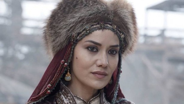 Foto - Alparslan Büyük Selçuklu'ya bomba isim! Fahriye Evcen'in yerine geldi