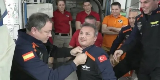 Alper Gezeravcı deney çalışmalarına başladı