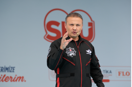 Foto - Alper Gezeravcı: Kulağa ütopik gelebişlişr ama Ay'a erişmeyi planlıyoruz