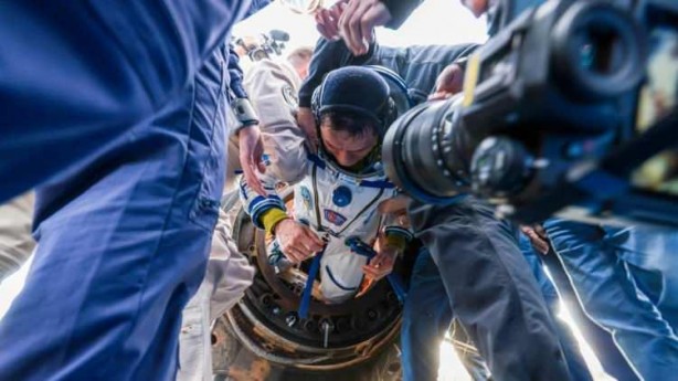 Foto - Alper Gezeravcı’dan sonra gündem oldu! Astronotlar Dünya'ya nasıl dönüyor?