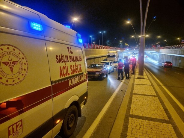 Foto - Alt geçitte zincirleme kaza