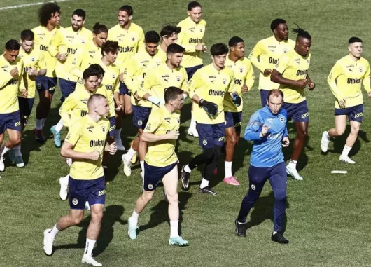 Foto - Altay Bayındır daha imzayı atmadan olay oldu bile! Yok artık daha neler...