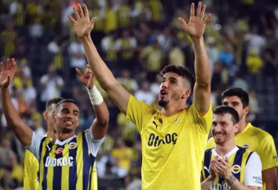 Foto - Altay Bayındır daha imzayı atmadan olay oldu bile! Yok artık daha neler...