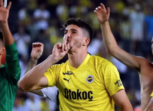 Foto - Altay Bayındır daha imzayı atmadan olay oldu bile! Yok artık daha neler...