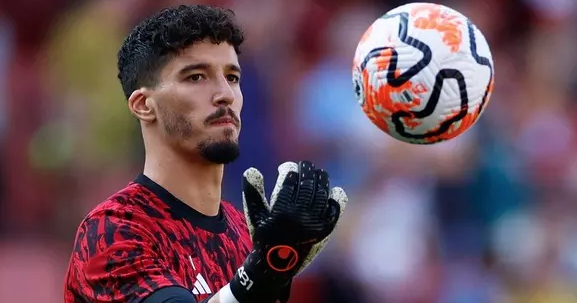 Foto - Altay Bayındır Süper Lig devi ile 3 yıllık anlaşma sağladı! Bonservis bedeli dudak uçuklatan cinsten...